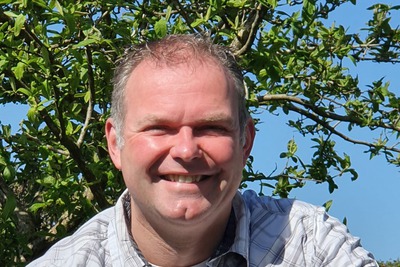 Ronald Heistek  Afgestudeerd Osteopaat voor dieren en humaan manueel therapeut.