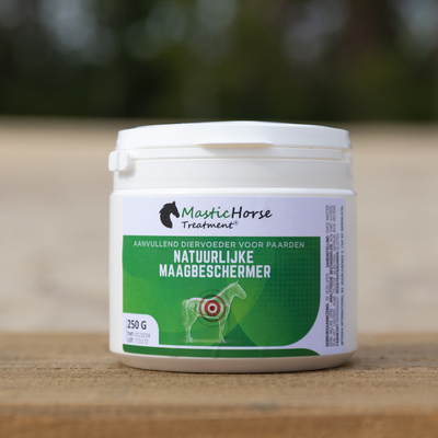 Natuurlijk behandelen van een maagzweer bij een paard